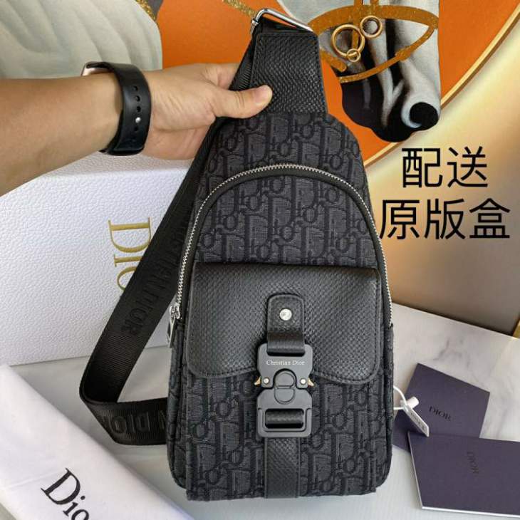 Picture of Dior Mens Bags _SKUfw239335868fw